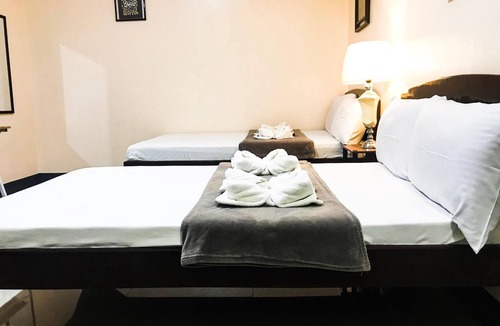 Tagbilaran House | B&J Guesthouse and Functions Inc