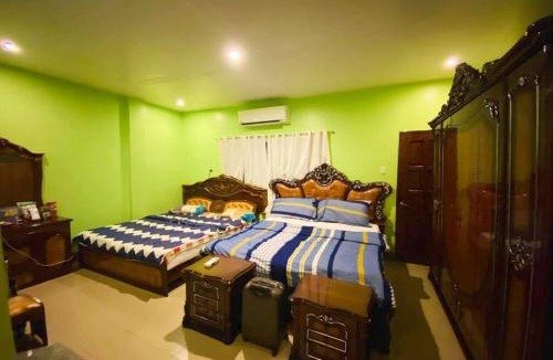 Cagayan de Oro Apartment | B2 - Spacious 3BR House with Netflix, Fiber Wifi, Parking, Balcony