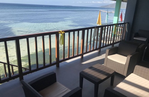 Oslob House | Babylon Oslob Coast Guesthouse