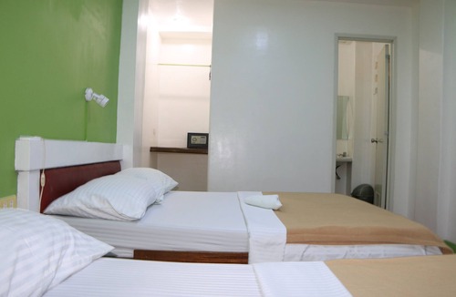 Puerto Galera Resort | BADLADZ Beach & Dive Resort - Deluxe Room