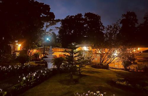 Lucban House | BALAI BANAHAW Vacation Farm and Private Resort