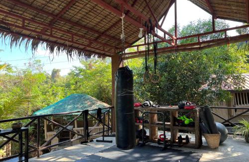 Bolinao Resort | Balai sa Bundok