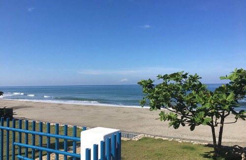Bacnotan House | "Balay Baroro" Beach Villa