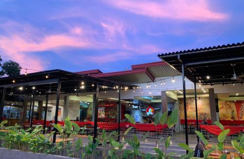 Puerto Princesa City Centre Hotel | Balay Inato Pension