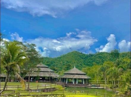 Babatngon Hotel | Balay Ni Tatay Farm Resort by Cocotel