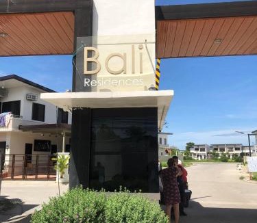 Suba Basbas House | Bali-Inspired Pool Haus Cebu