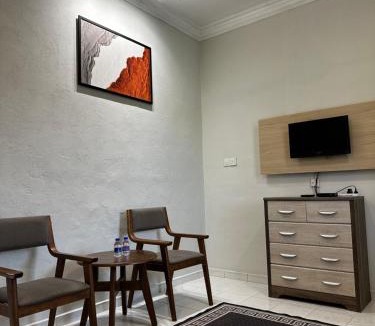 Kampung Banat Bawah House | Banat Village Stay