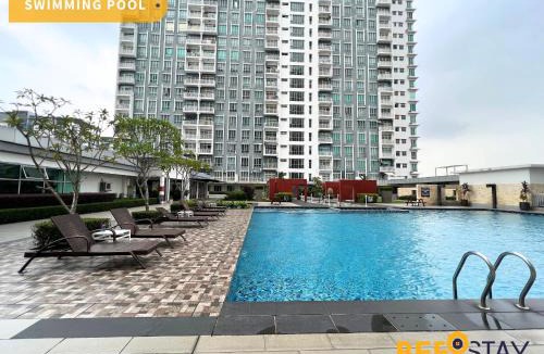 Bandar Saujana Putra Apartment | Bandar Saujana Putra Skypark Residence Pool View 8PAX Netflix