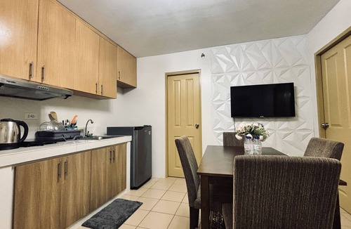 Mandurriao Apartment | Barkada Getaway Near Esplanade