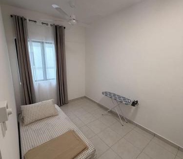Ijok Apartment | Bashiroh Musllim Homestay Puncak Alam- Near to UiTM