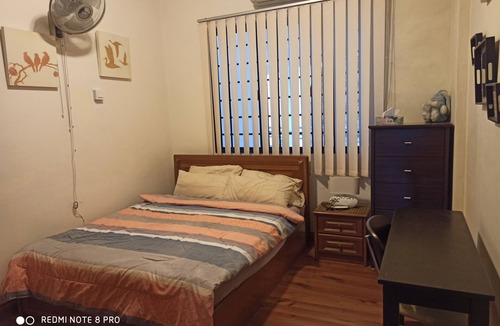 Batu Ferringhi Condo | Batu Ferringhi Cozy 2 BR Seaview condo