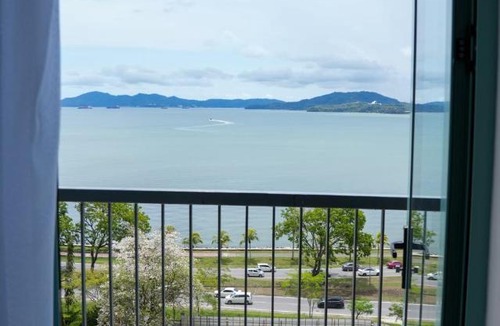 Likas Apartment | Bay Suites DUPLEX by Hesso Living