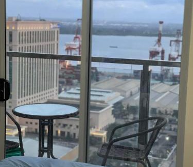 Mabolo Apartment | Bay View Apartment Sunvida Tower 28