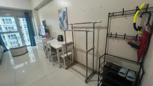 Tambo Apartment | Bayshore 2 SEAview WIFI&TV near NAIA&MOA Okada Complex