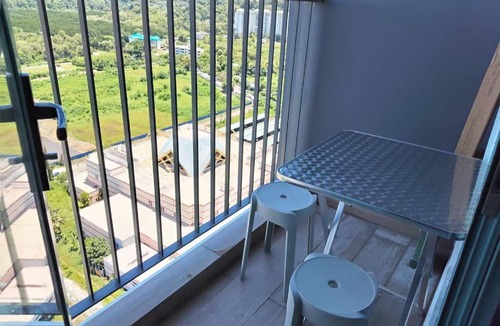 Likas Apartment | Baysuites Likas 7Pax City Views L 21 near kk town