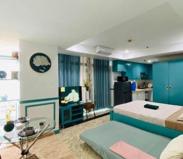 Ermita Night District Hotel | Baywatch tower malate manila