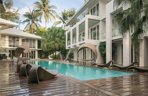Boracay Island House | Beach front hotel