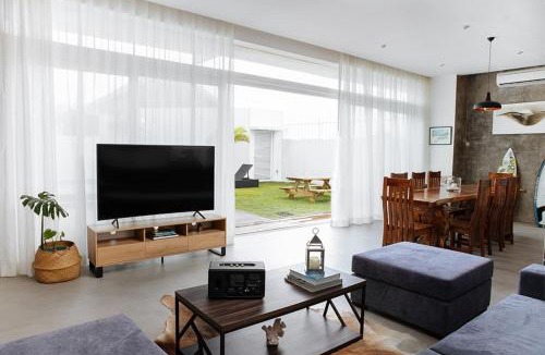 Pundaquit Villa | Beach House Zambales