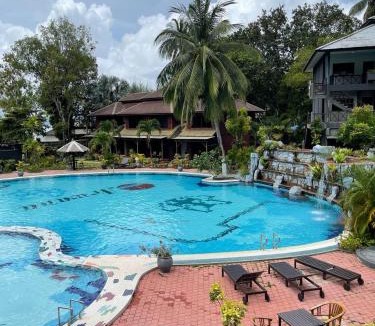 Pulau Perhentian Besar Resort | Beach Resort - Arwana Perhentian X Bluestar