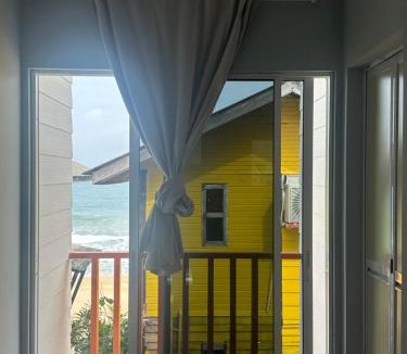 Tioman Island Resort | Beach Shack Loft Side Seaview