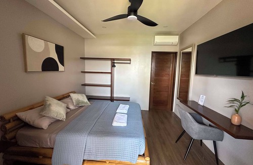 Ginatilan Resort | Beach villa with 5 bedrooms and AC in center of Ginatilan, South Cebu