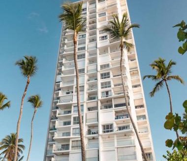 Juan Dolio - El Pueblo Apartment | Beachfront FL21 Con Tina Aquarella