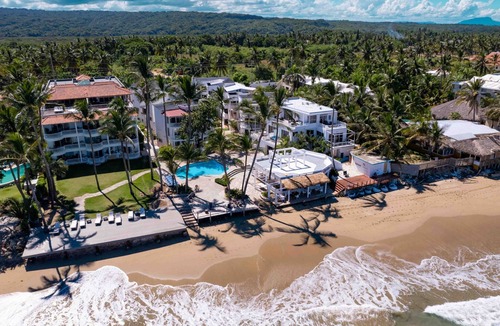 Cabarete Condo | Beachfront 2BR Ground Floor w/Patio 15 Steps to Sand Kite Beach