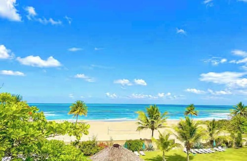 Los Brazos House | Beachfront Estate | Pool, Theater, Sleeps up to 24