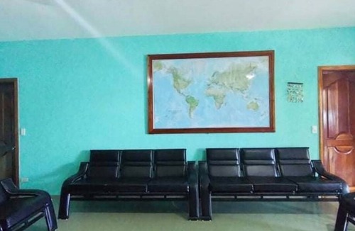 Panglao Island Hotel | Beachfront House in Panglao near Alona Beach + Free Use of 2 Scooters