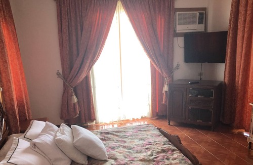 San Juan Villa | Beachfront Villa Victoria Resort 5 bedrooms, 3.5 bath,15 PAX