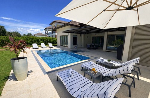 Punta Cana Villa | Beautiful 4-bedroom ranch style villa with private pool in Caleton Residences