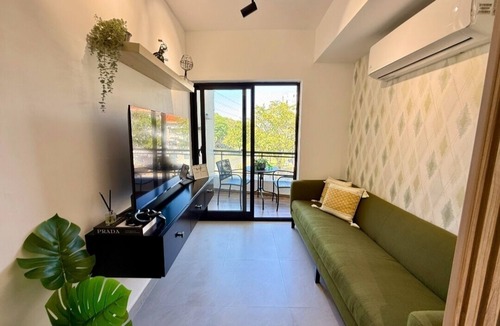 Honduras Apartment | Beautiful Moes IV apartment in front of the park Mirador Sur 1 bedroom Balcony Gym