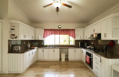 Bavaro Villa | Beautiful villa with an amazing pool and a nice view to the golf courts
