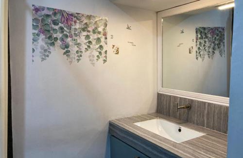 Luzon House | Belgian Home Near Mansion House 12 pax