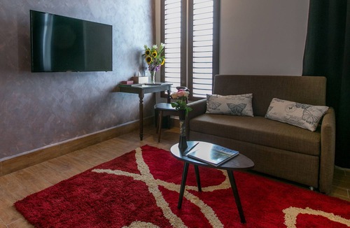 Central District Hotel | Belllo Hotel JB Central