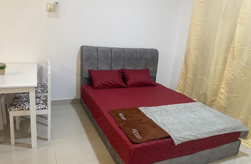 Seri Kembangan Apartment | Best Price at Taman Equine free WiFi near MRT &McD