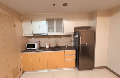 Guadalupe Nuevo Condo | BGC One Uptown Residence