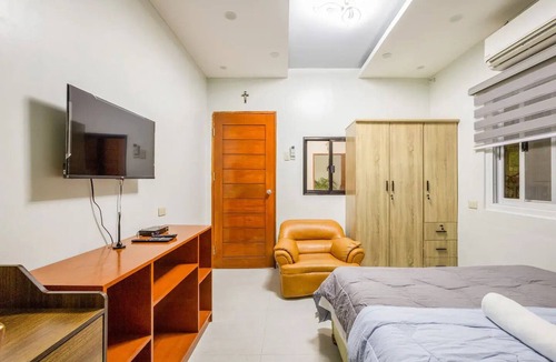 Meycauayan House | Blooming 3 bedrooms for 7, infant, petnn