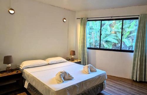 Larena House | Bonjorge Homestay- Helen, Larena,Siquijor