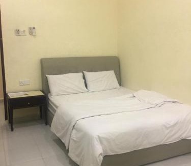 Kluang House | Bonsai Homestay Kluang - Meranti