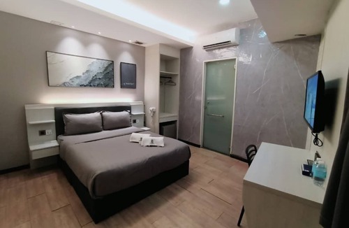 Bukit Indah Hotel | BookMe Hotel