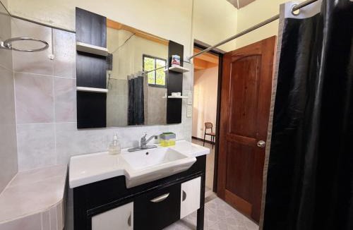 Balabag Apartment | Boracay Garden Retreat