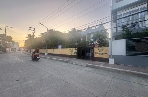 Balabag Apartment | Boracay Garden Retreat