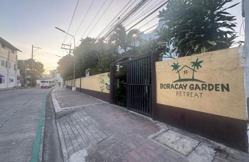 Balabag Apartment | Boracay Garden Retreat