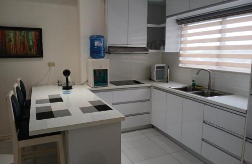 Angeles City Apartment | Bourbon Street Apts off Red Street - Room 37 - 1 Bedroom Suite