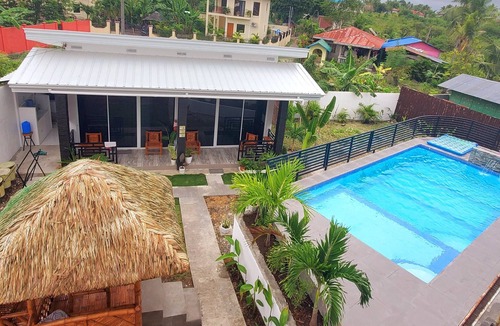 Moalboal House | Brand new fully furnished Deluxe Room