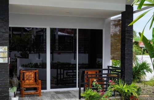 Moalboal House | Brand new fully furnished Deluxe Room