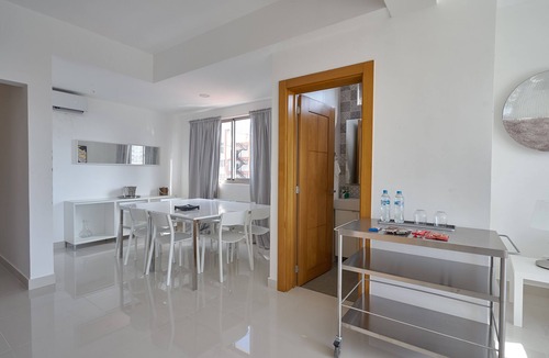 La Julia Apartment | Brand New Harmony Apartment w/Pool & Gym in La Julia