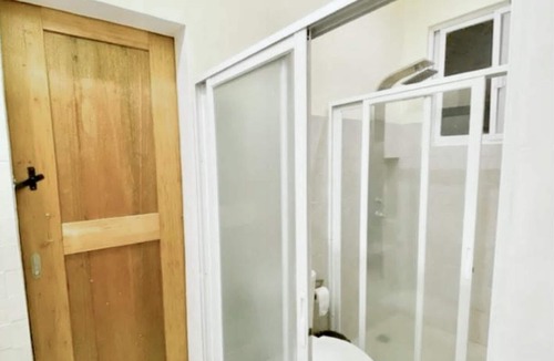 Poblacion Villa | Breathtaking sea and hill view. 5 mins drive to beach. Pet Friendly.