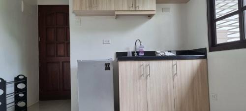 Basak Bed & Breakfast | Brentwood Condominium Lapu-lapu City
